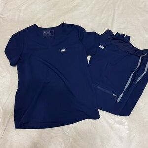 Figs Deep Blue Scrub Ensemble